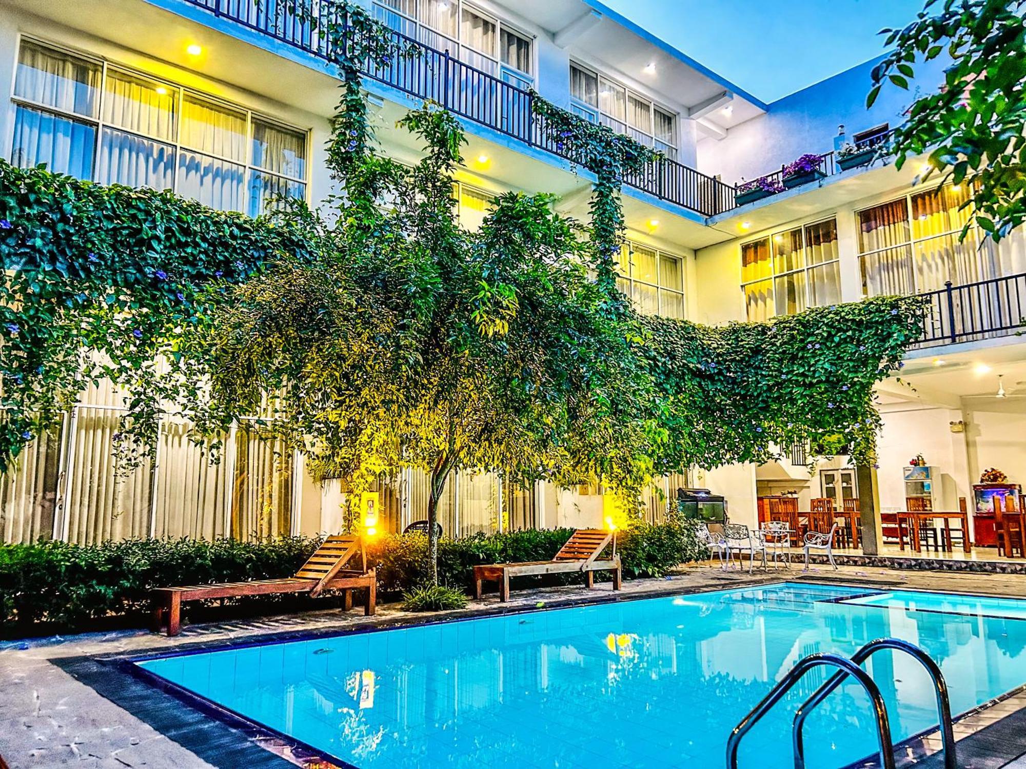 Salubrious Resort أنرادابورام المظهر الخارجي الصورة