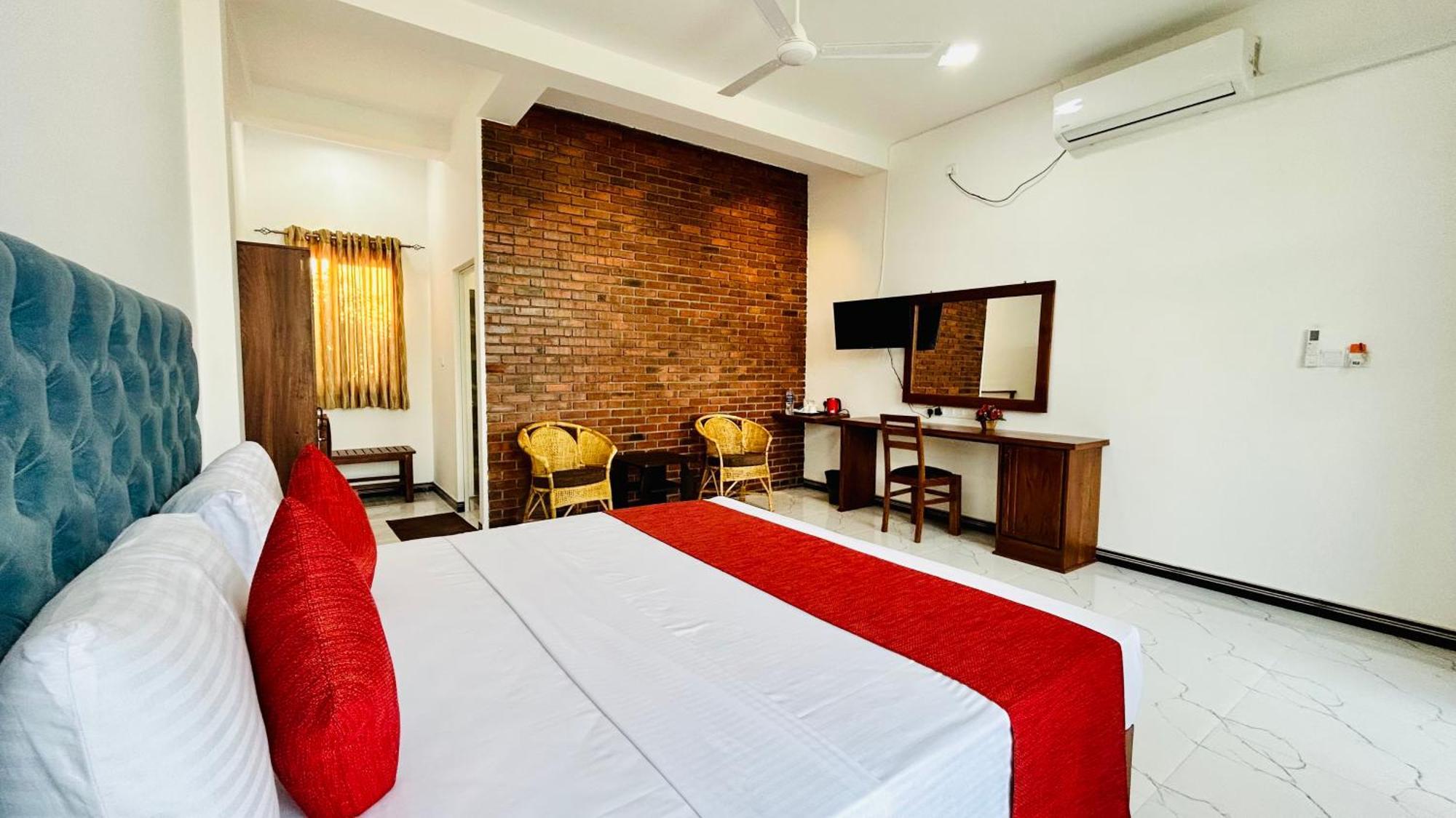 Salubrious Resort أنرادابورام المظهر الخارجي الصورة