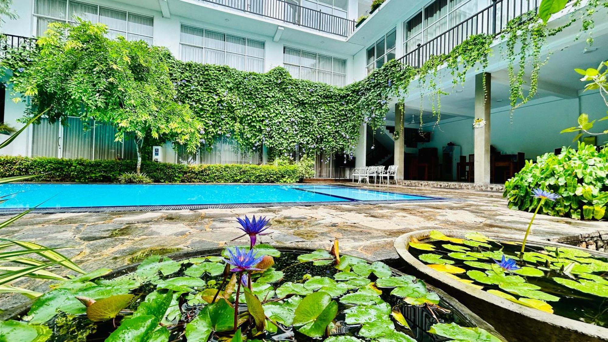 Salubrious Resort أنرادابورام المظهر الخارجي الصورة