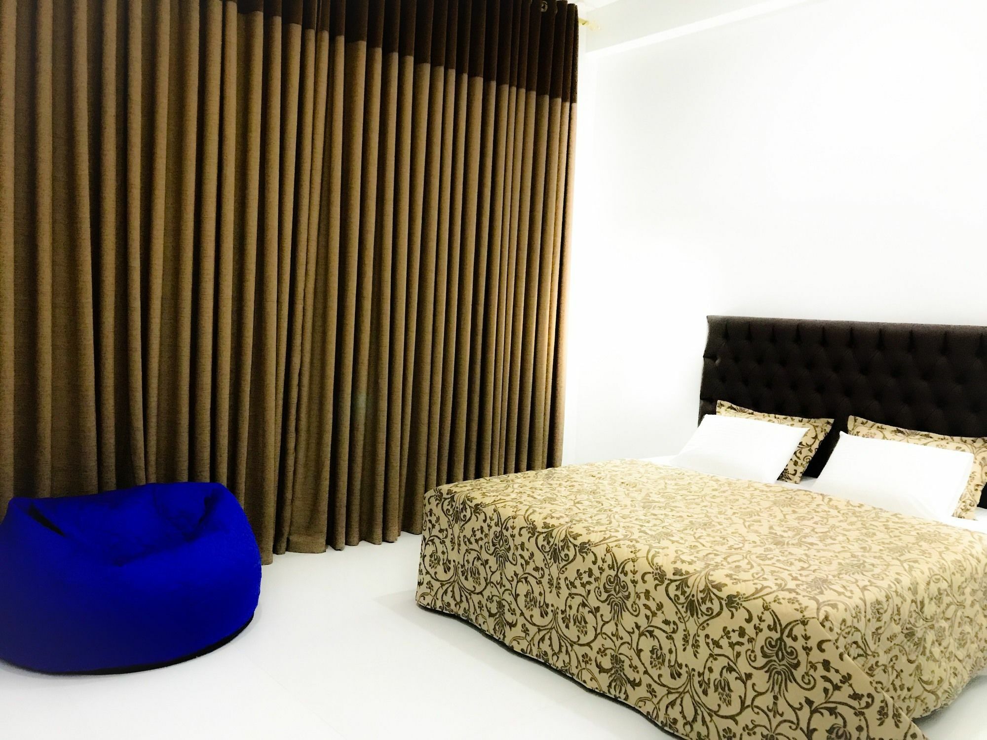Salubrious Resort أنرادابورام المظهر الخارجي الصورة