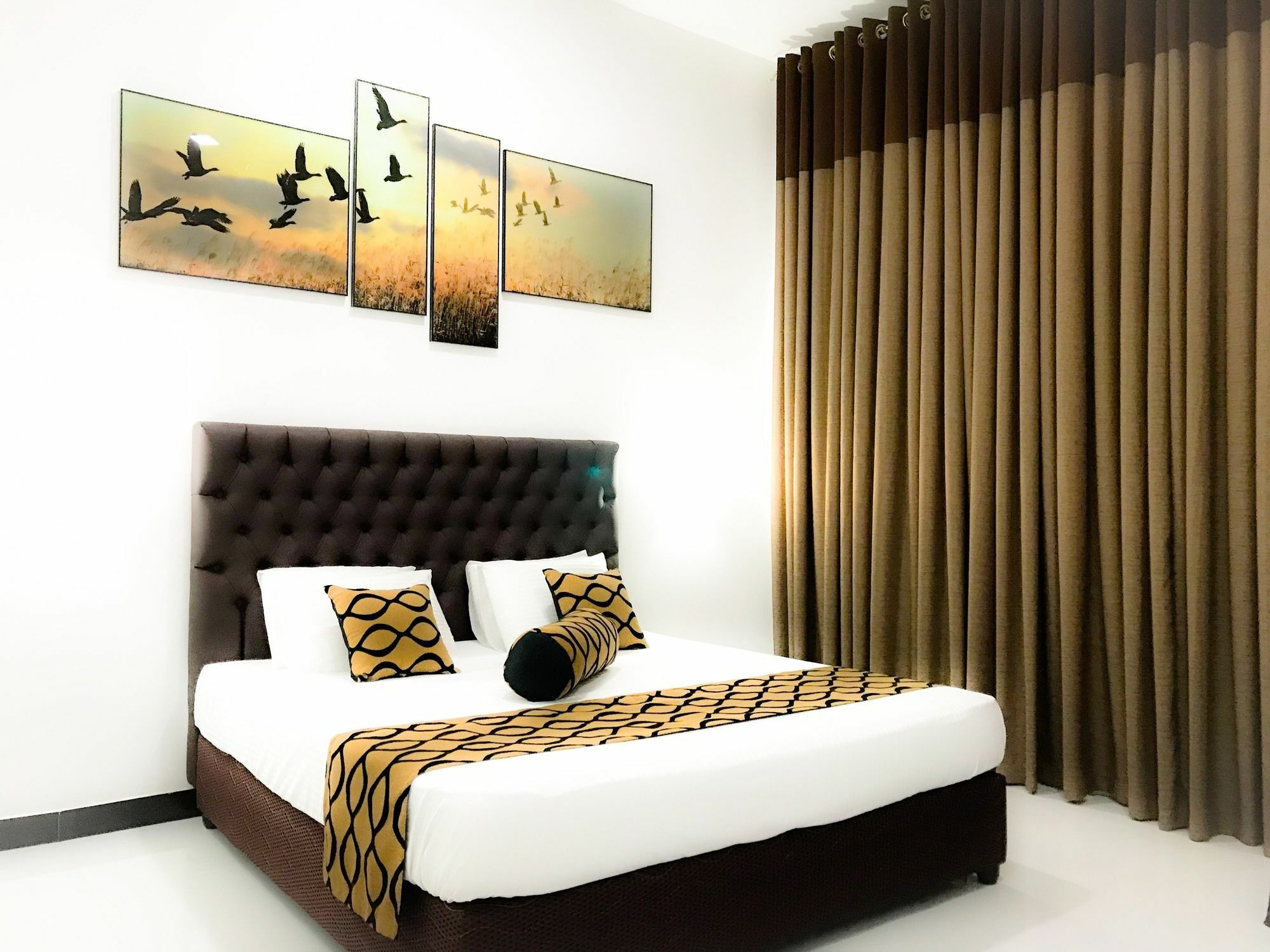 Salubrious Resort أنرادابورام المظهر الخارجي الصورة